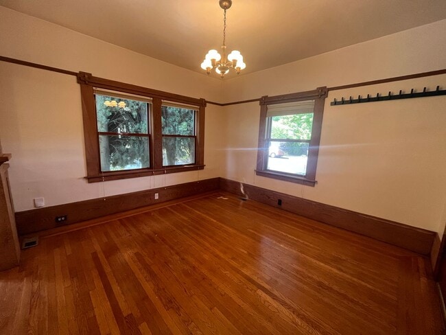 Building Photo - Beautiful 2bed 1bath home in Downtown Sacramento