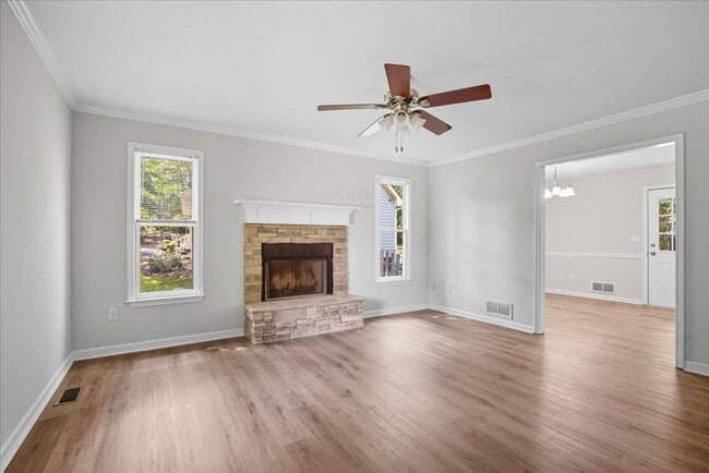 Building Photo - 4201 Autumn Lake Dr