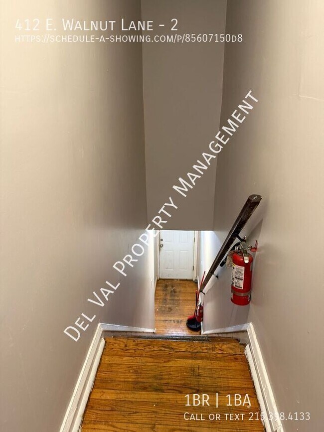 Building Photo - 412 E Walnut Ln