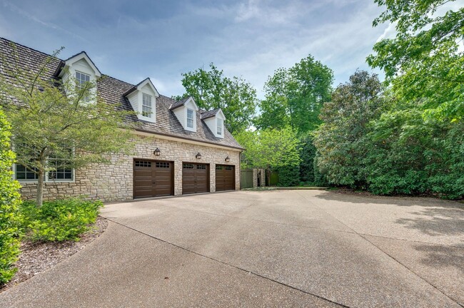 Building Photo - A timeless Cape Cod-style estate!