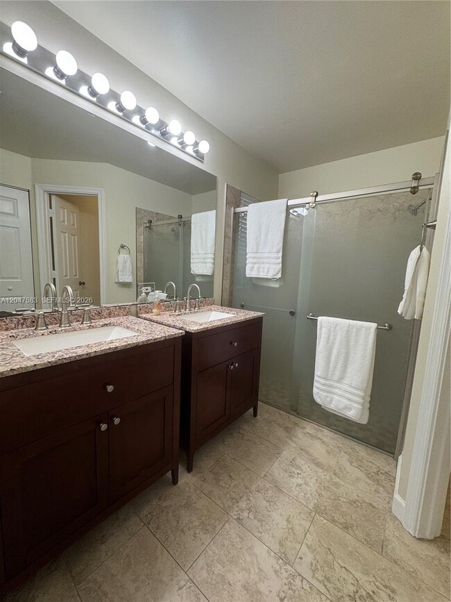 Building Photo - 4152 Pine Ridge Ln
