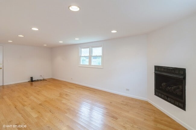 Building Photo - 110 N Prater Ave