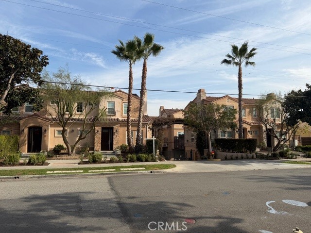 Building Photo - 788 S Stoneman Ave