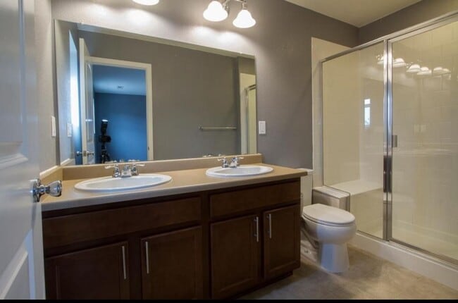 Building Photo - Welcome to Your Dream Home in West Arvada!