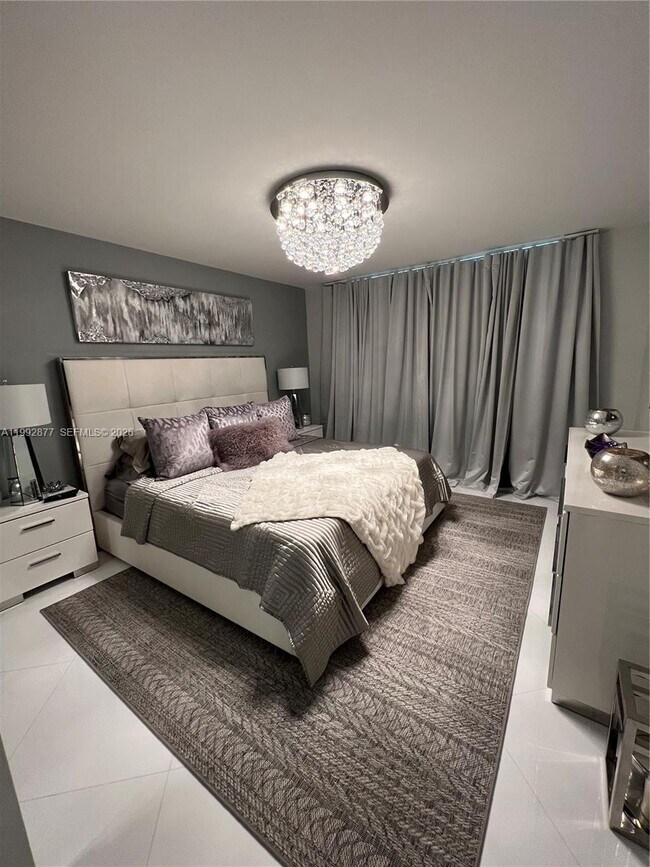 Building Photo - 1266 S Military Trail