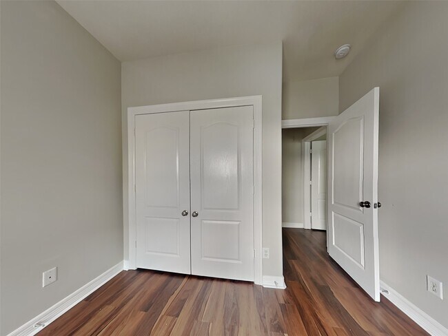 Building Photo - 4202 Alvin St