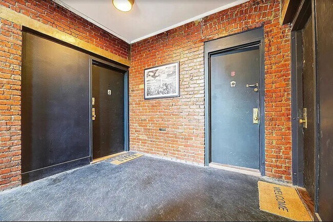 Building Photo - 198 Rivington Street