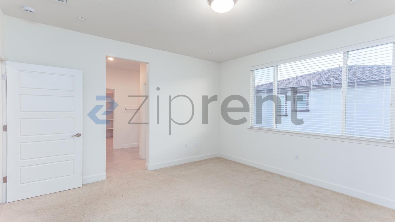 Building Photo - 3500 Nuestra Ave