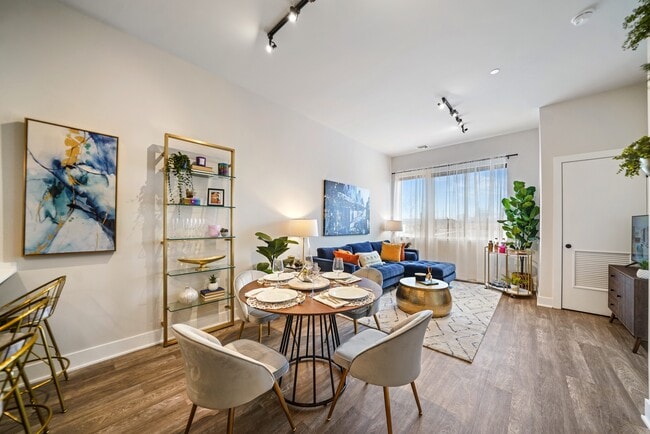 Interior Photo - Emerald at Lansdale