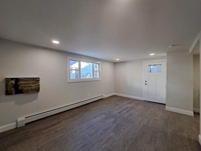 Building Photo - 6304 Liebig Ave