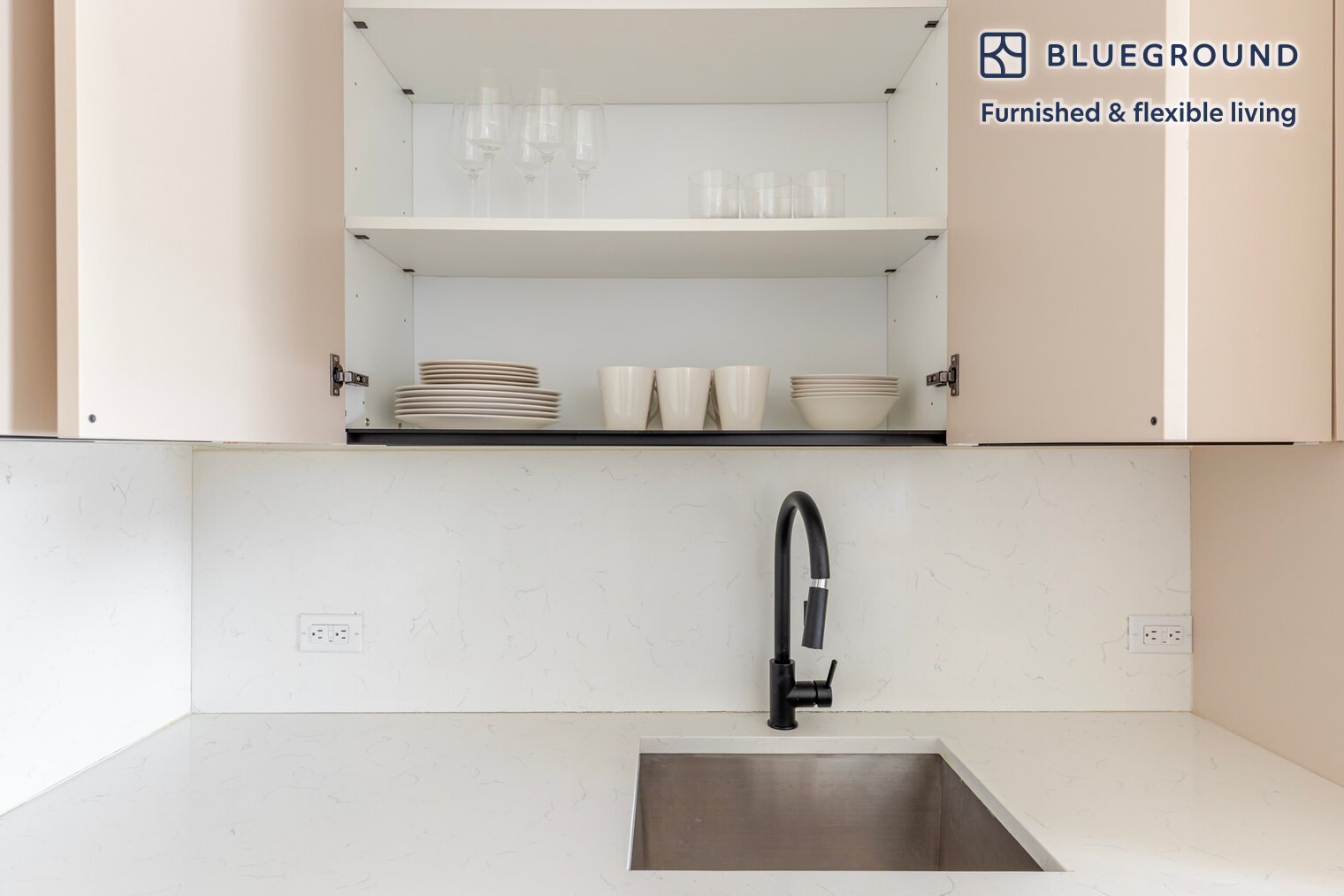 Building Photo - 130 Hope St