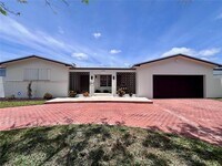 Building Photo - 1710 SW 98th Ct