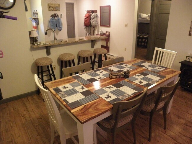 Building Photo - 5 Hummingbird Rd