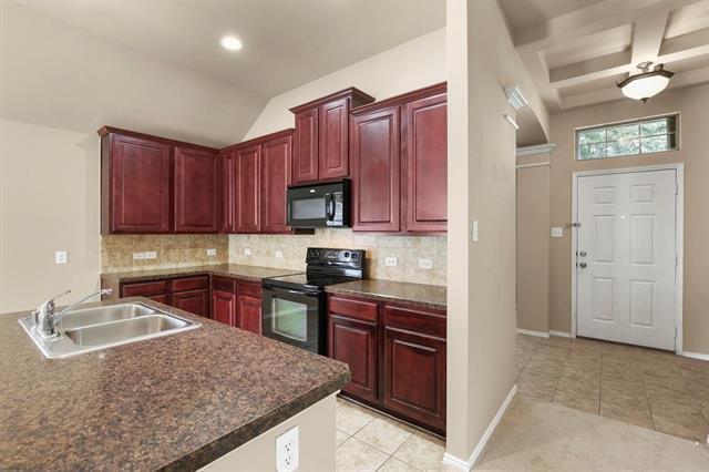 Building Photo - 5121 Blackwood Dr