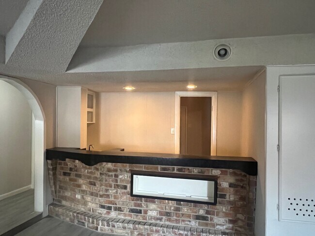 Building Photo - 5310 Grace Point Ln