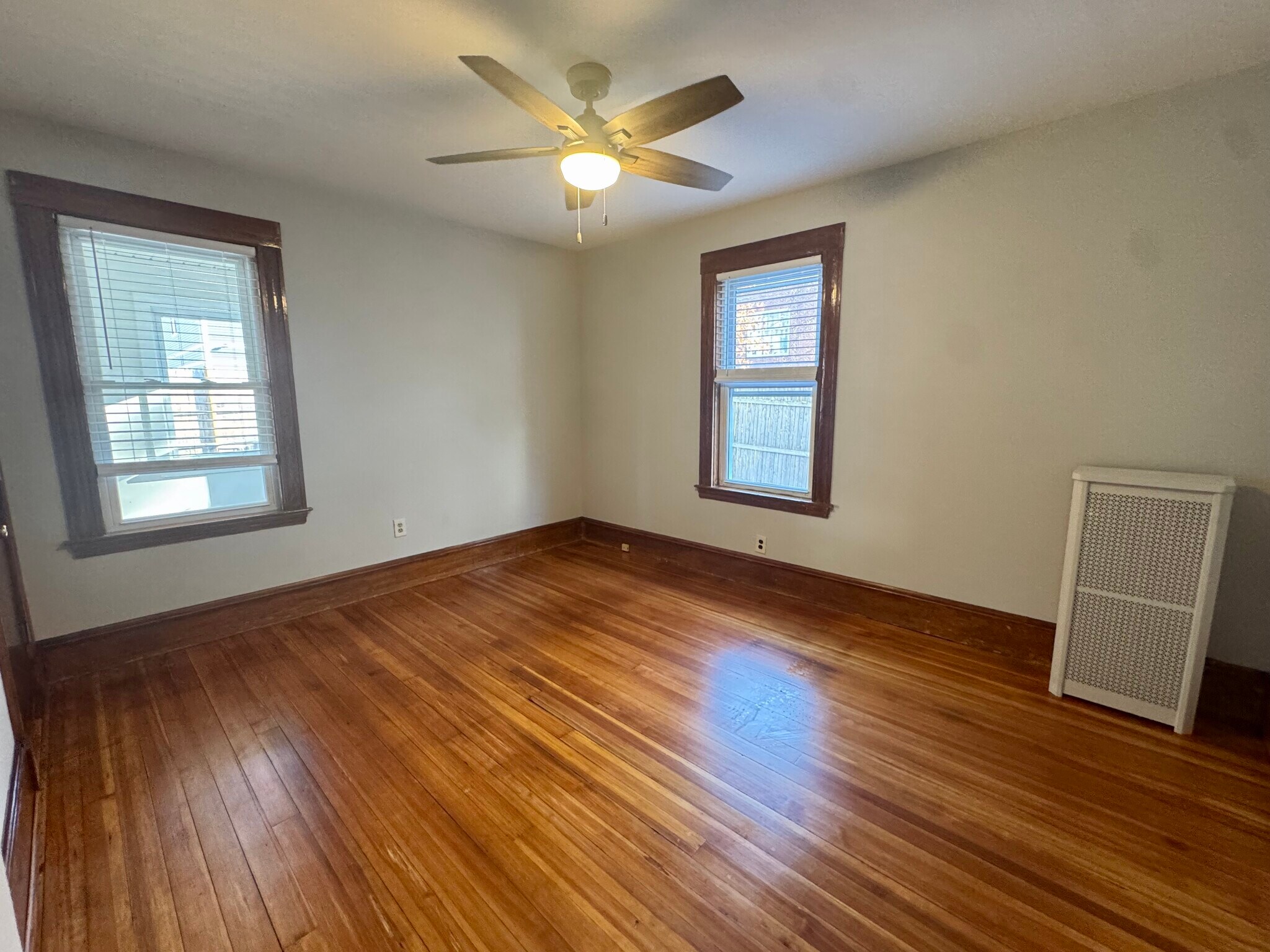 Building Photo - 69 Turner St