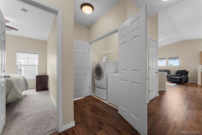 Building Photo - 9569 Pearl Cir