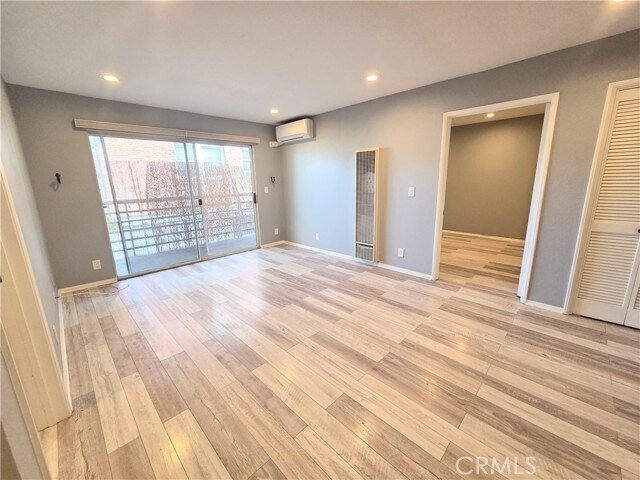 Building Photo - 327 Chestnut Ave