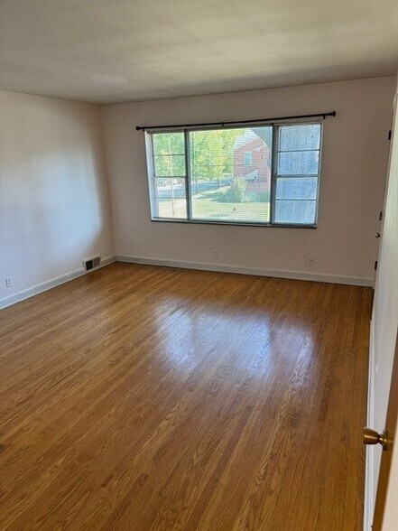 Building Photo - 322 Delray Rd
