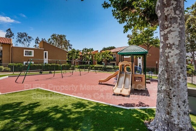 Building Photo - 17129 W Bernardo Dr