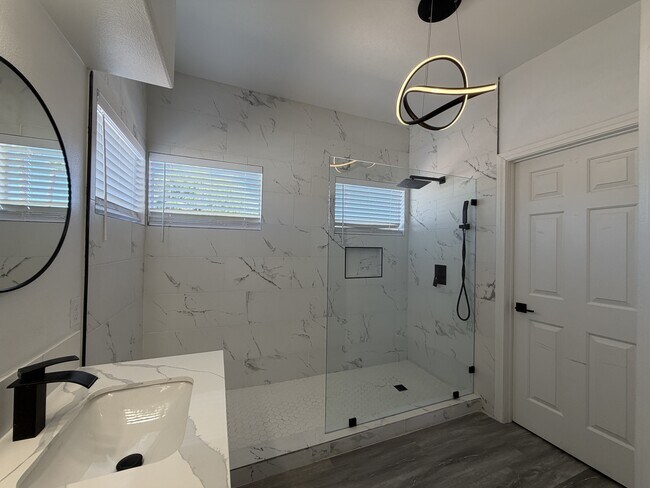 Building Photo - 2456 Sheltered Meadows Ln