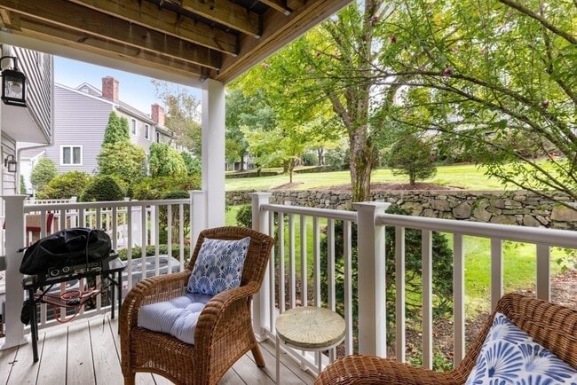 Building Photo - 84 Walpole St