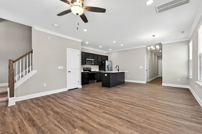 Building Photo - Charming Craftsman-Style 3-Bedroom Townhome in Garner!