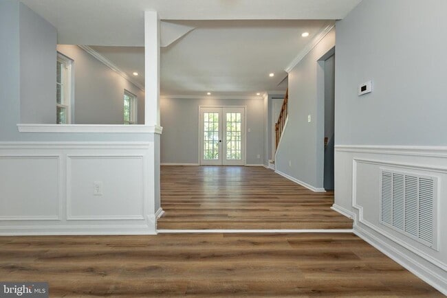 Building Photo - 13640 Deerwater Dr