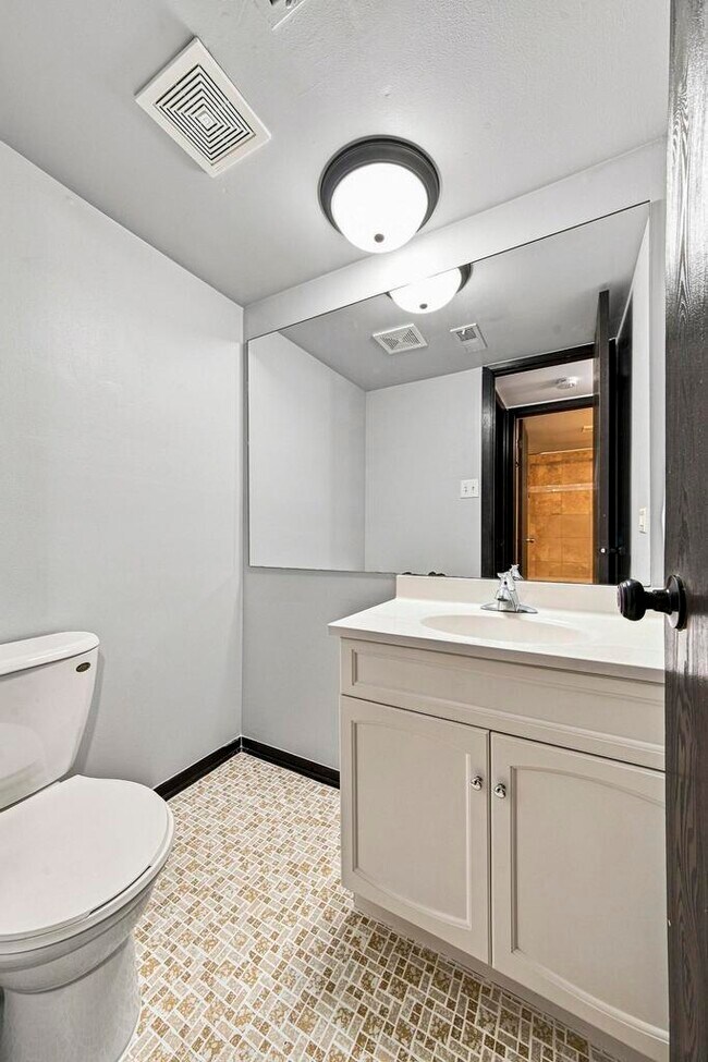 Building Photo - 6408 Nature Dr