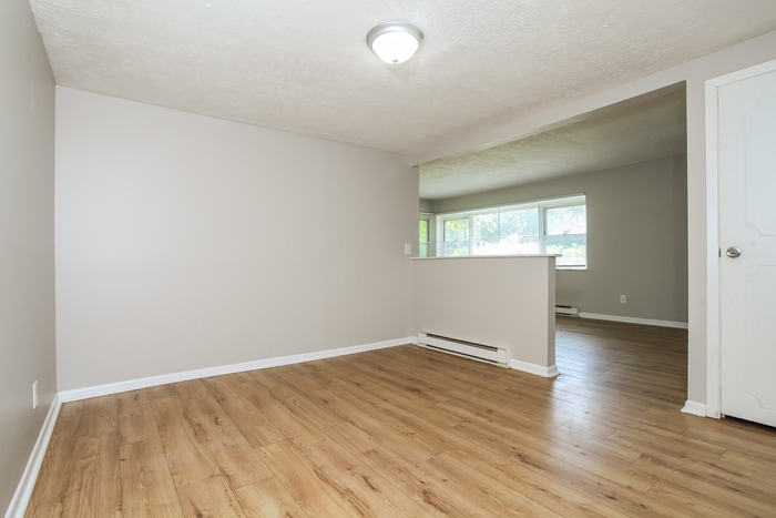 Building Photo - 9154 Zoellner Dr