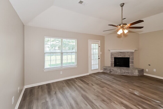 Building Photo - 4244 Shadow Oaks Dr