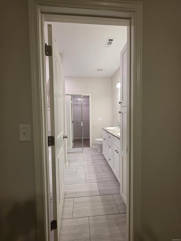 Building Photo - 745 Park Ln