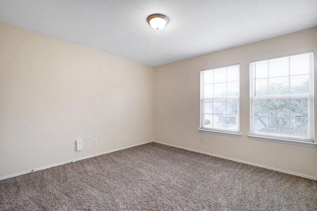 Building Photo - Spacious Brick-Front Home with Loft and Ex...