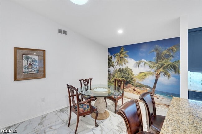 Building Photo - 6511 Royal Woods Dr