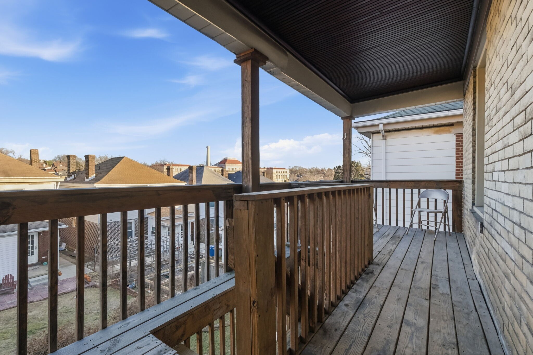 Building Photo - 2303 Sherbrook St