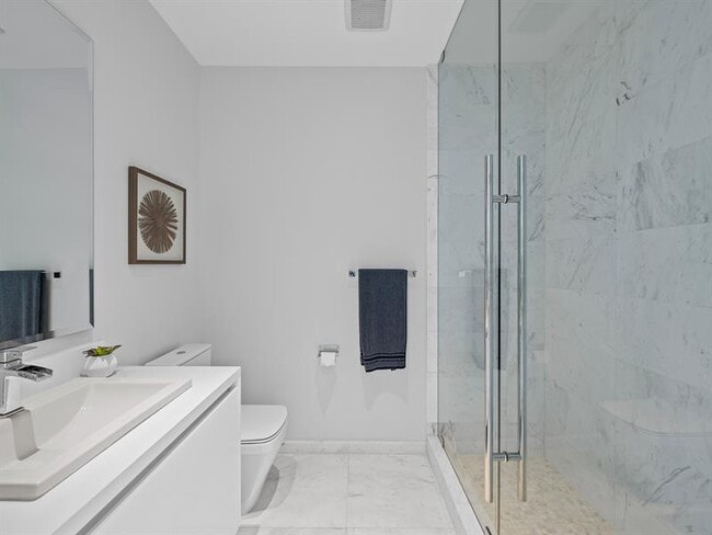 Building Photo - 701 N Fort Lauderdale Beach Blvd