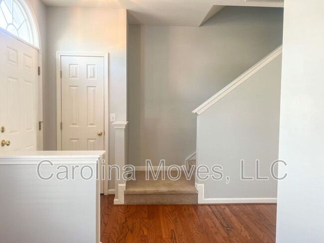 Building Photo - 223 Spring Crossing Cir