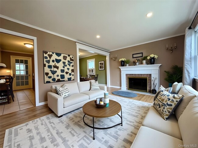 Building Photo - 14 Cherry St