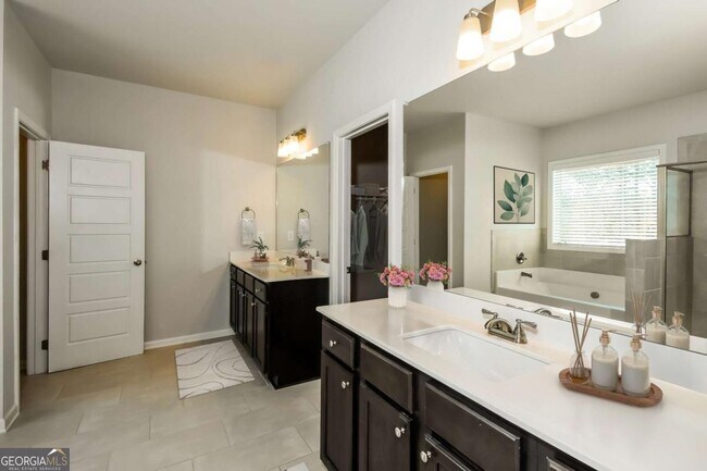 Building Photo - 5379 Fox Den Rd