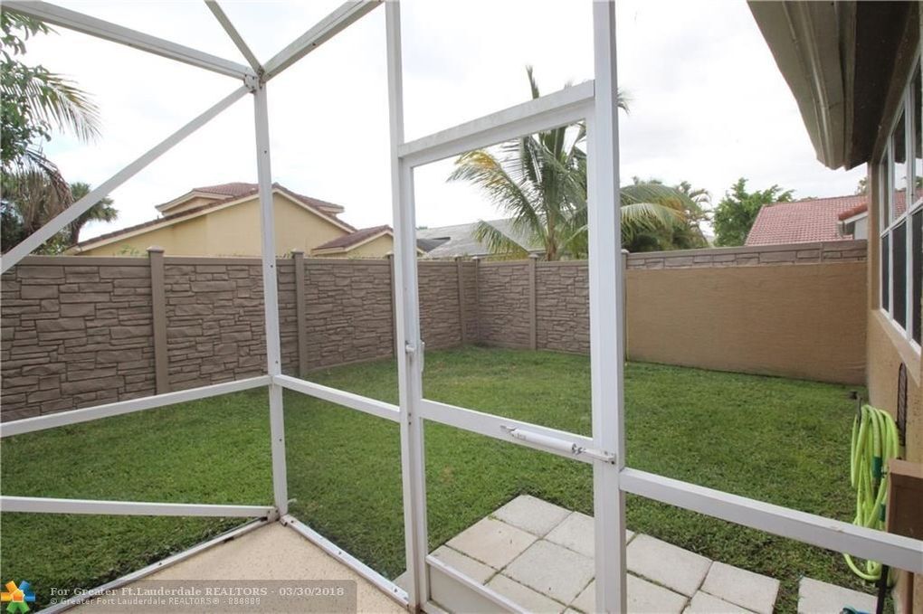 Building Photo - 11126 Harbour Springs Cir