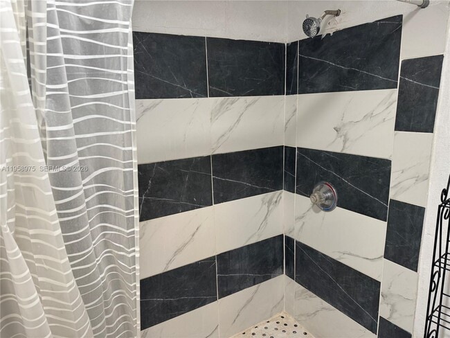 Building Photo - 1822 Cleveland St