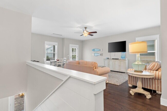 Building Photo - 21 Magical Pl