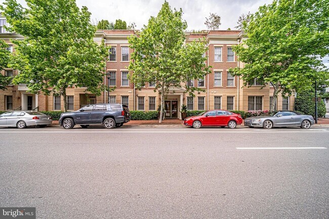 Building Photo - 1115 Cameron St