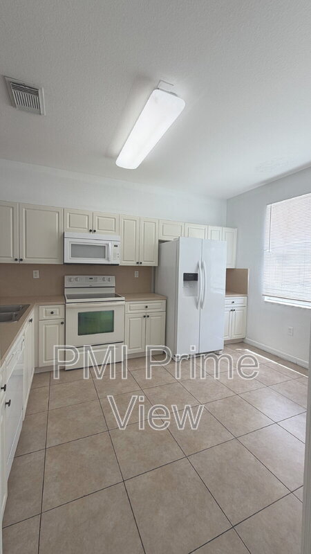 Building Photo - 8934 SW 153rd Ct