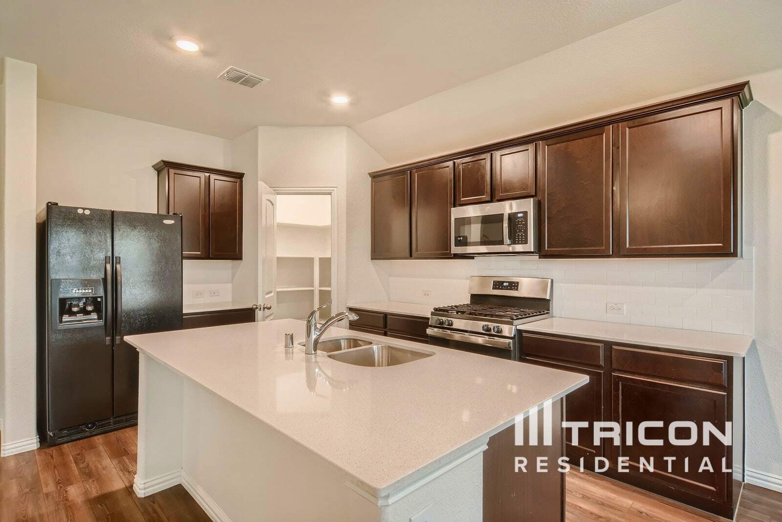 Building Photo - 1348 Renoir Dr