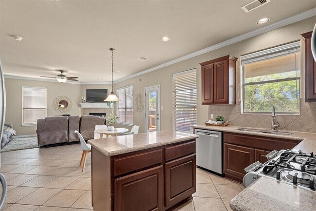 Building Photo - 3517 Shellcastle Ln
