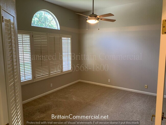 Building Photo - Gorgeous 3 Bedroom 2 Bath House at Courtsi...
