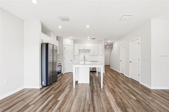 Building Photo - 10715 Ironwood Tree Wy