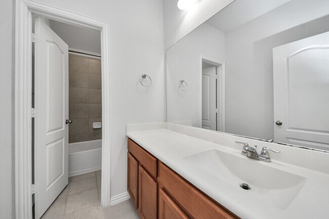 Building Photo - 23714 Via Viale Dr