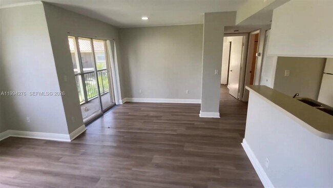 Building Photo - 1261 SW 46th Ave